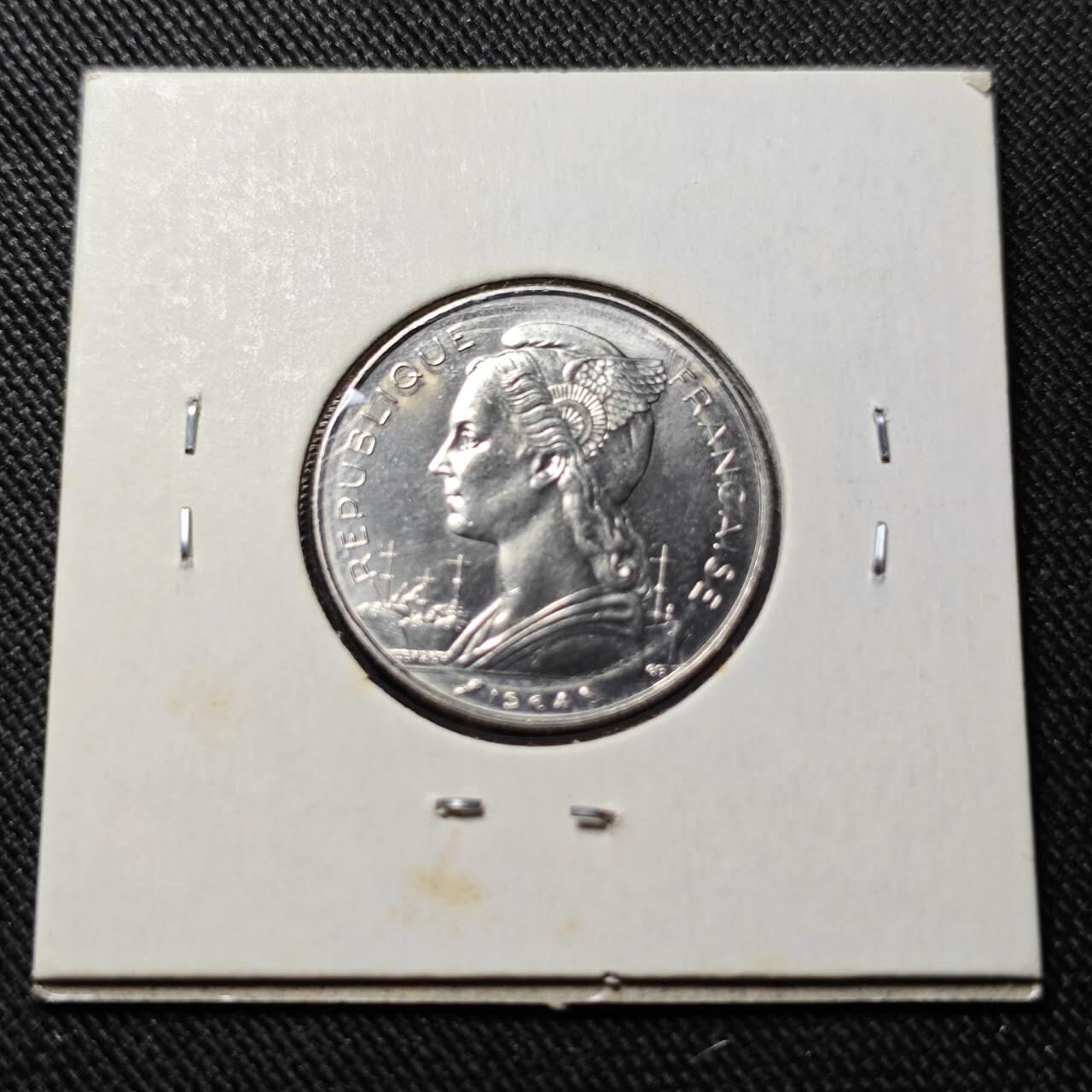 KK钱币收藏小铺   套币 批量/好品散币专场 2月预留时间 周末发货  1964法属留尼汪50法郎