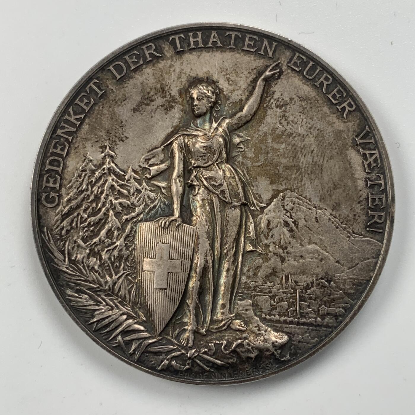 掌中浮雕-藏着的欧洲第053场 1892年瑞士格拉鲁斯射击节大银章，45mm，39g（人像右侧有道划）