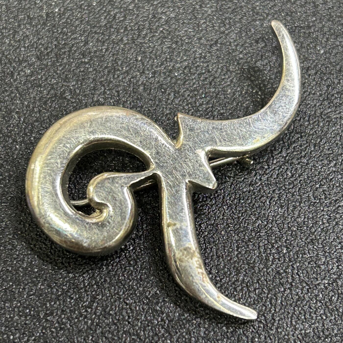 西秦中古拍卖第七十九期  泰国 泰皇拉玛九世国王徽记纪念章