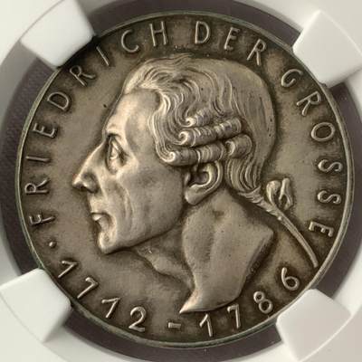 掌中浮雕-藏着的欧洲第053场 - NGC MS62 ：1936年德国民族社会主义工人党纪念腓特烈二世大帝逝世150周年银章 ，36mm，卡尔哥茨作品