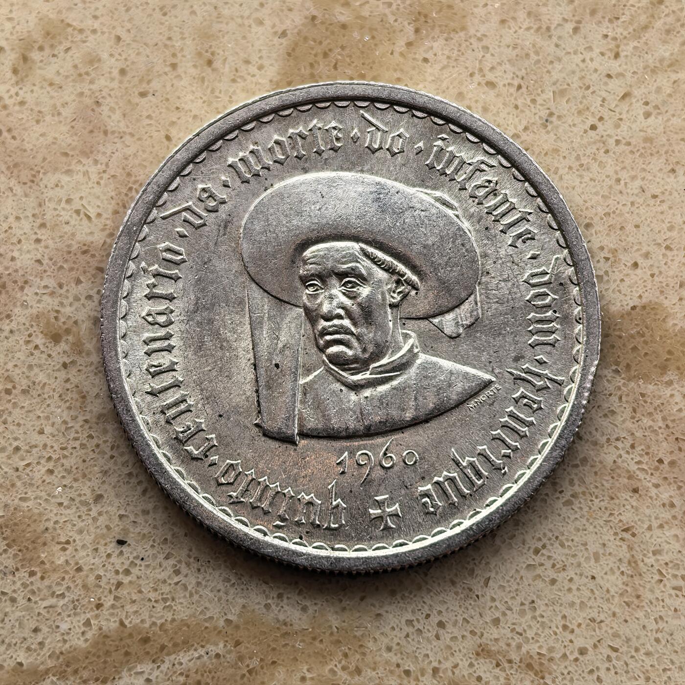 道一币馆币章第一百六十八场 葡萄牙1960年亨利亲王逝世500周年10埃斯库多银币  12.5g 800s