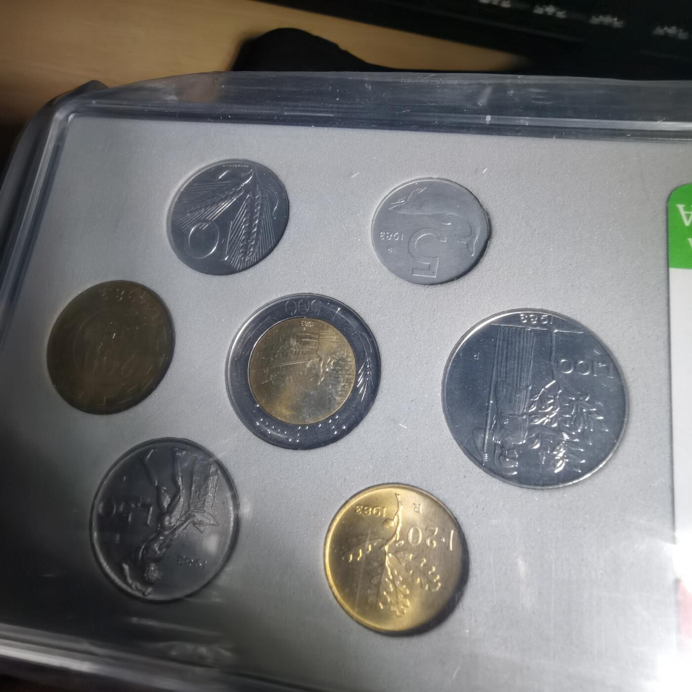 沼泽如烟--第1009场 意大利七枚套币