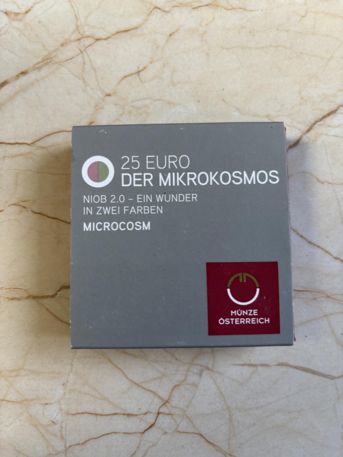 第192期拍卖 奥地利2017年银铌镶嵌系列微观世界银铌双金属币，金属:900银998铌，重量:16.5克（10克银，6.5克铌）直径:34毫米，发行：65000枚