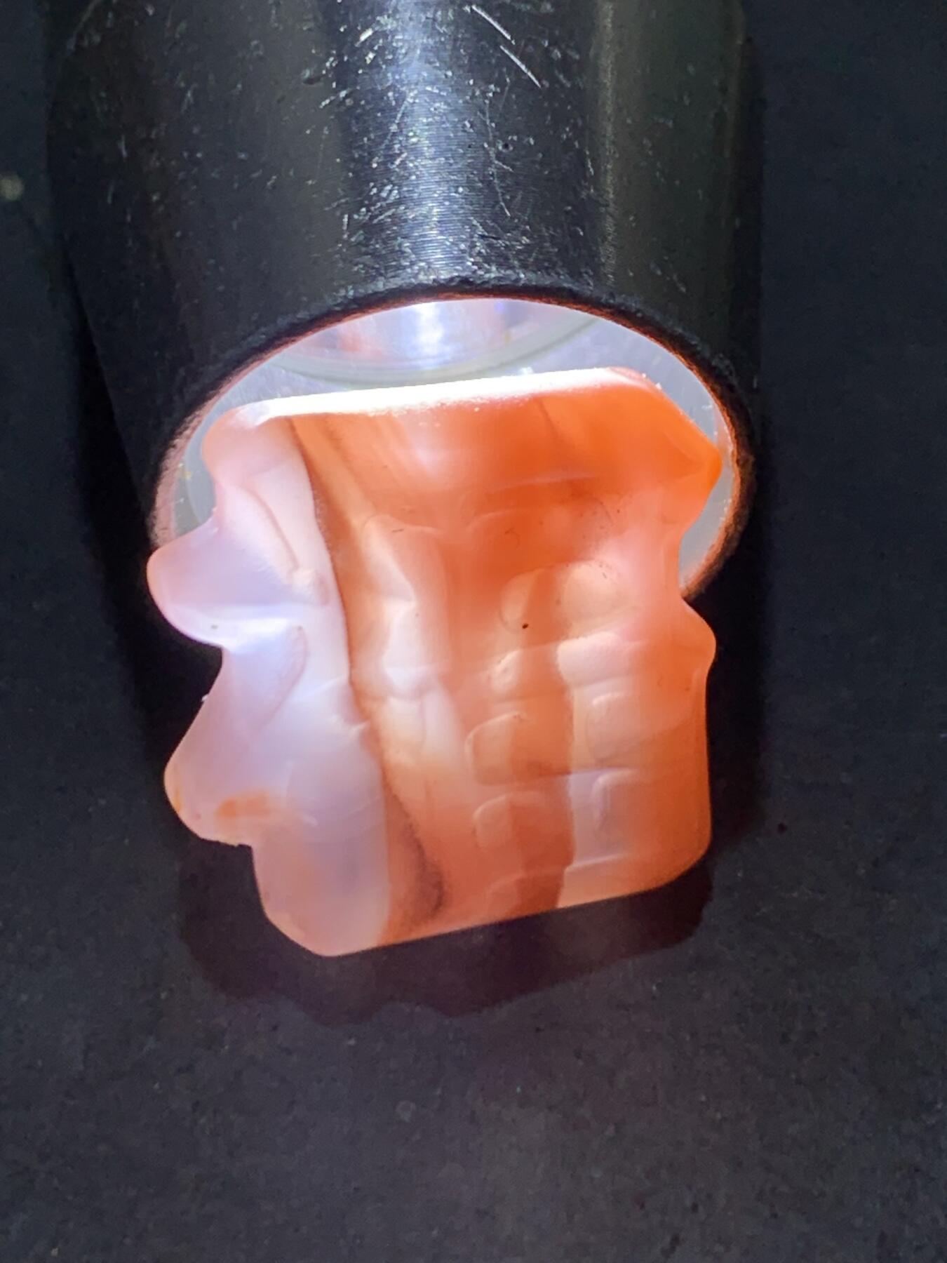 精美川料荔枝冻飘红南红玛瑙雕刻福字福字板珠（背云)一个，