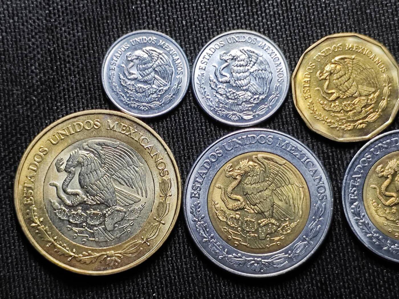 KK钱币收藏小铺   套币 批量/好品散币专场 2月预留时间 周末发货  墨西哥大小面值好品一套