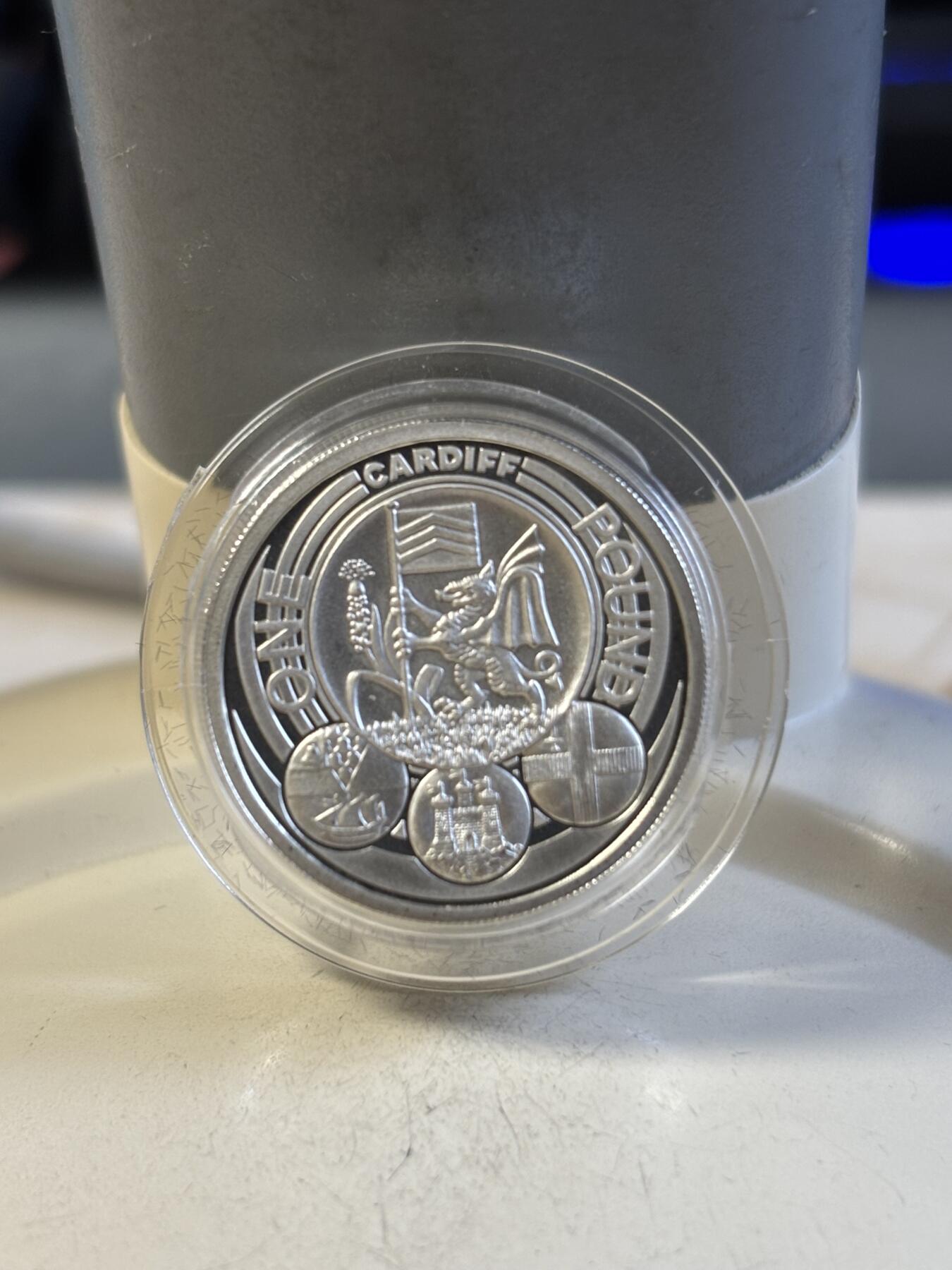 第192期拍卖 英国2011年城市系列卡迪夫市1英镑精制纪念银币，925银，9.5克，发行20000枚