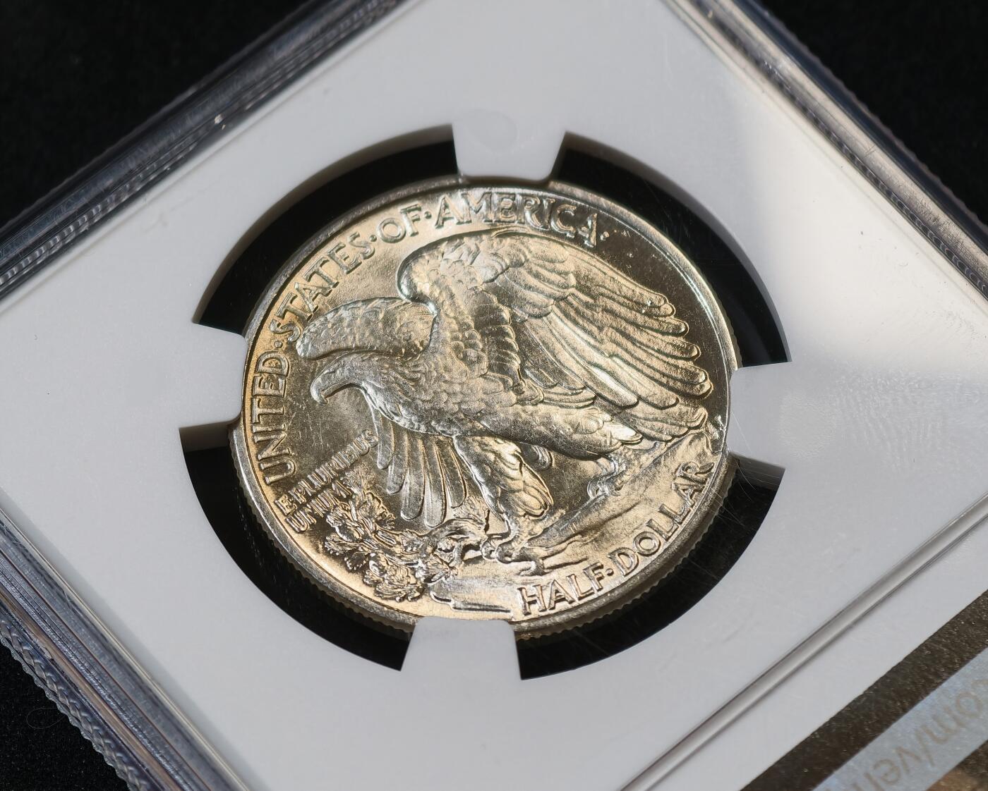 甄臻铺-世界币章拍卖（第53期），甄品场拍品征集中，送拍享返佣金等优惠多多