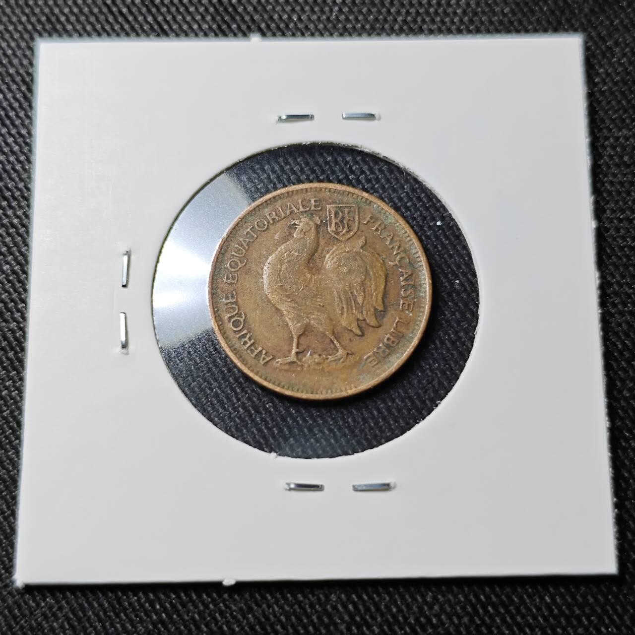 KK钱币收藏小铺   套币 批量/好品散币专场 2月预留时间 周末发货  1943法属赤道非洲50分铜币 小公鸡