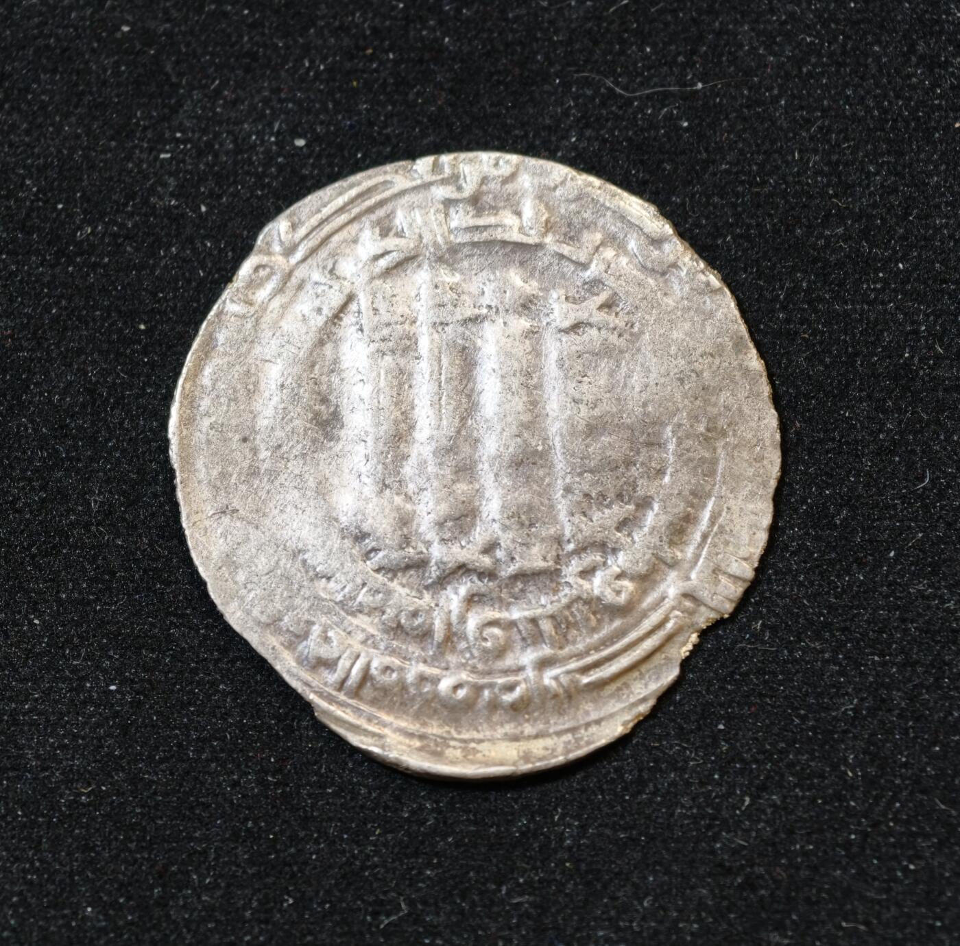 甄臻铺-世界币章拍卖（第53期），甄品场拍品征集中，送拍享返佣金等优惠多多