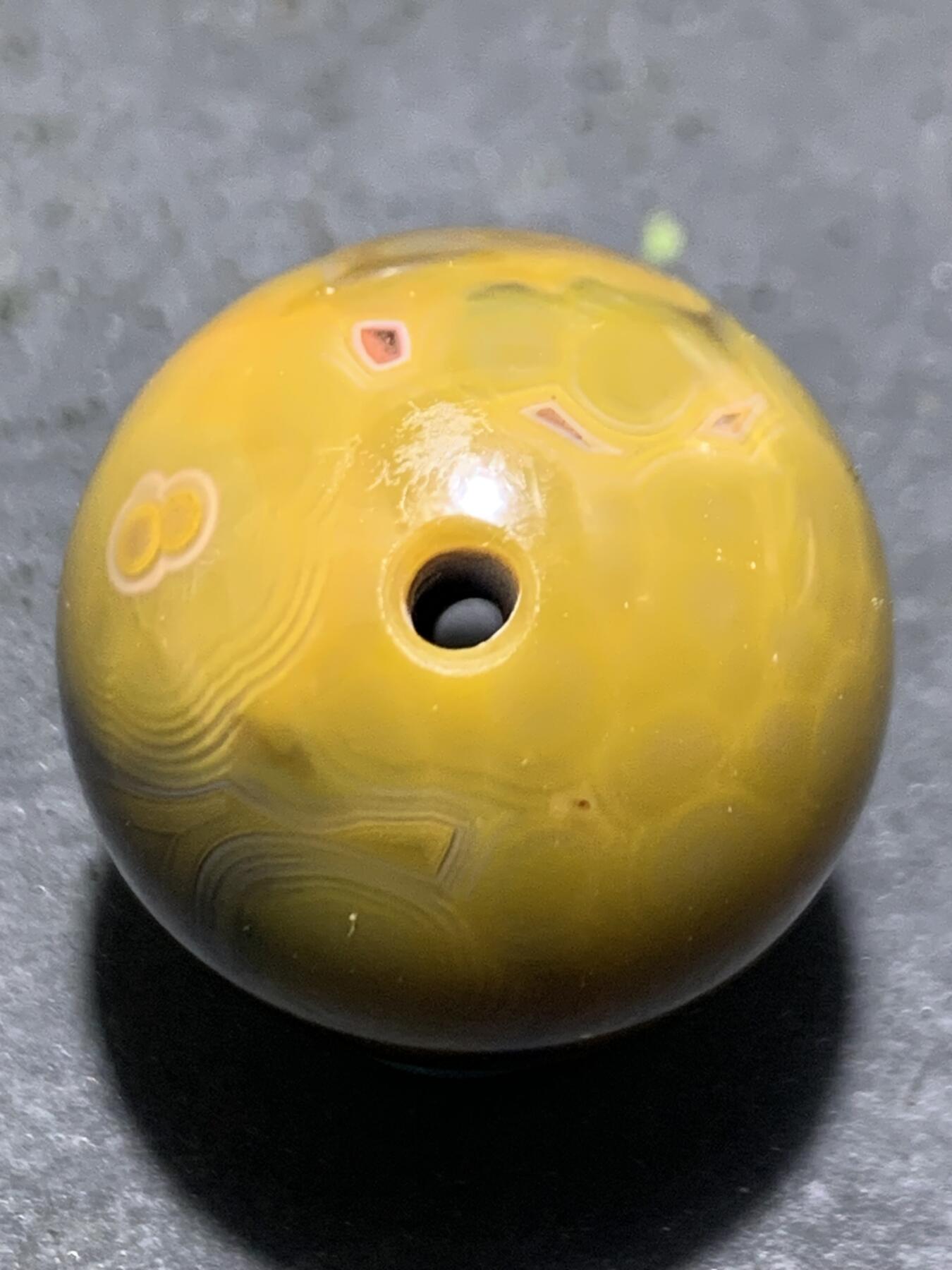 仅此一个，精美高玉化拉丝料8字天眼纹战国红圆珠一颗！