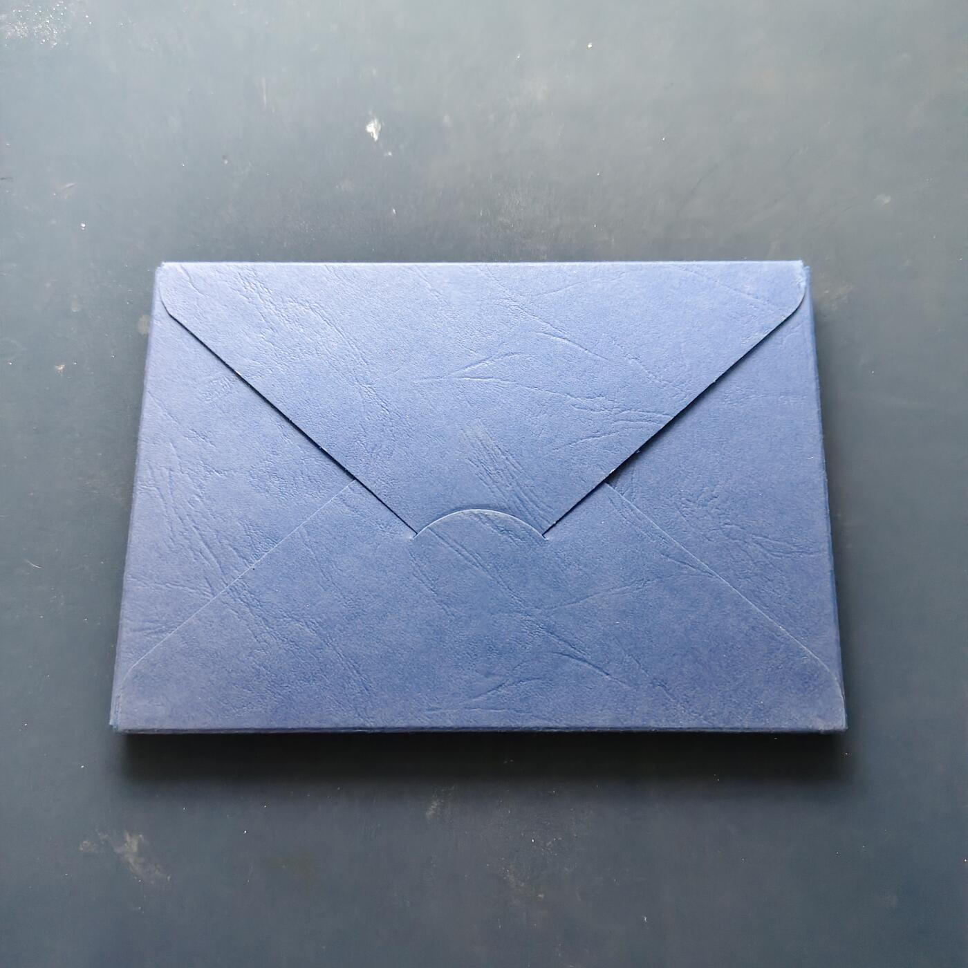 【全场包邮】纯粹捡漏拍509场 【少见】百慕大群岛1983年皇家厂经典信封装官方精制套币-PS6-量6474-含1+5元高值精制币