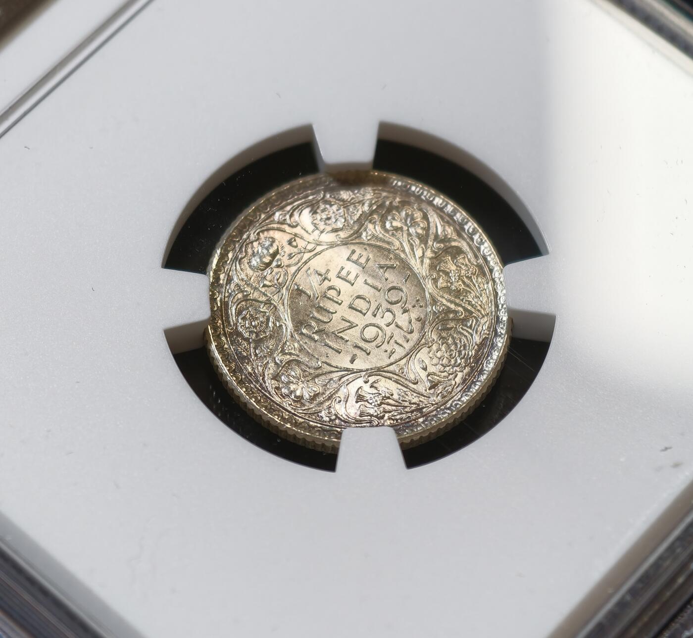 甄臻铺-世界币章拍卖（第53期），甄品场拍品征集中，送拍享返佣金等优惠多多