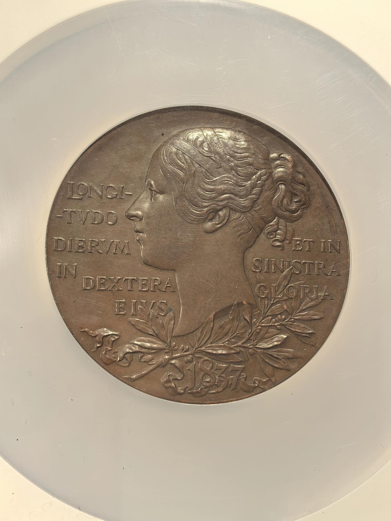 博洋堂世界钱币拍卖第163期（全场包邮） NGC MS62BN 英国1897年维多利亚女王登基60周年纪念铜章，55mm