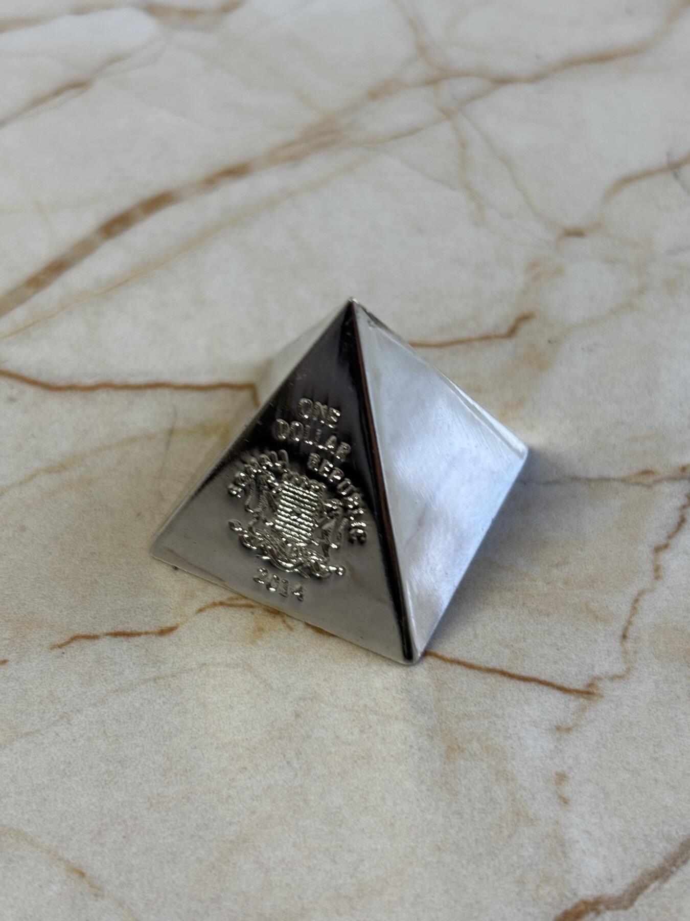 第192期拍卖 获奖索马里2014年数学纪念3D三维几何体硬币5枚套，铜镍镀银