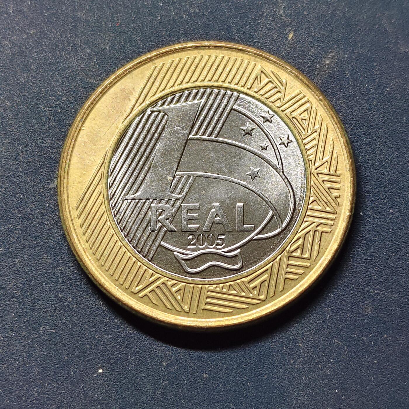 【全场包邮】纯粹捡漏拍508场 巴西2005年1里亚尔央行40周年双色纪念币