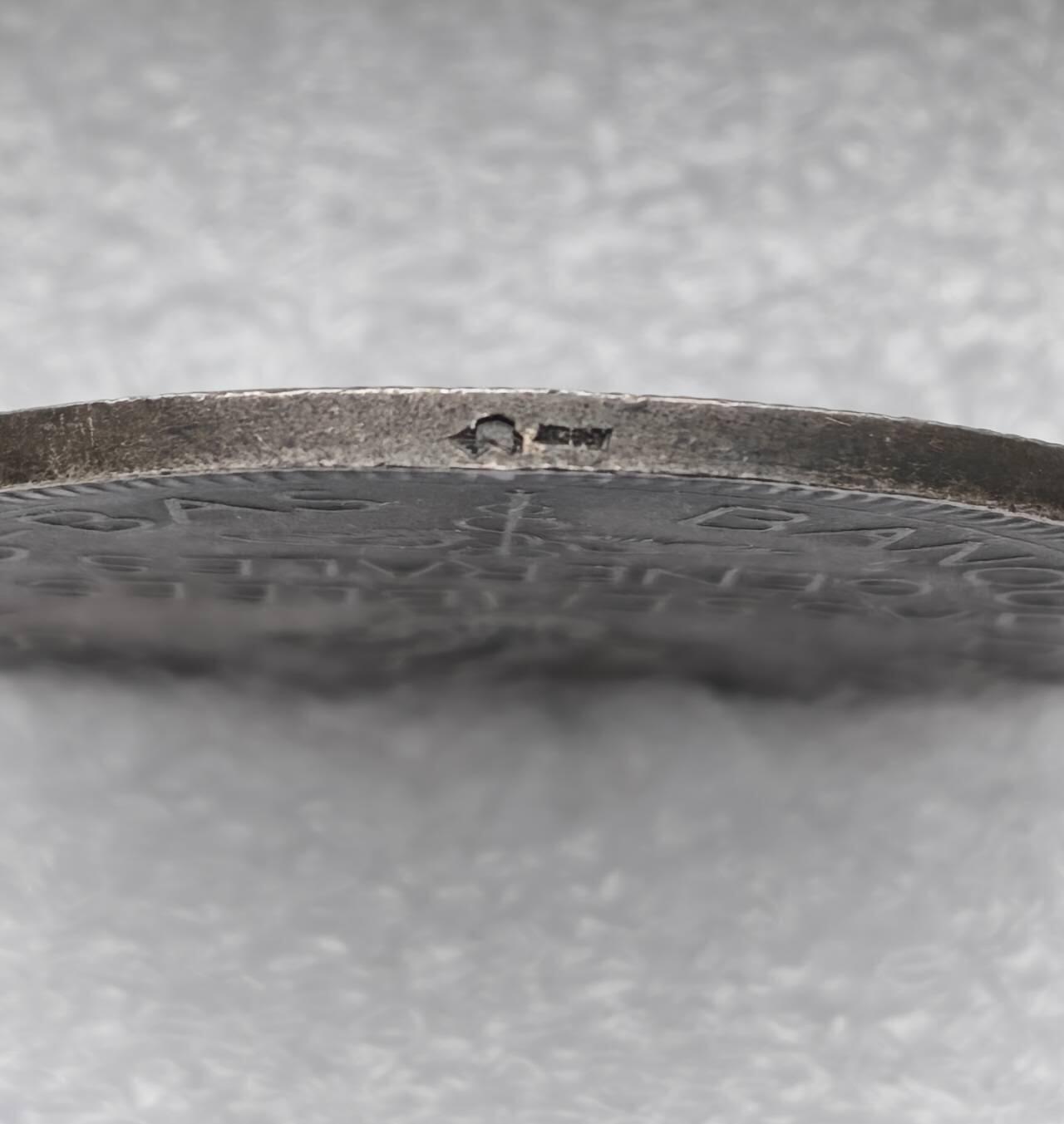 瓶子🏺第231期拍卖会 法国巴黎与荷兰银行（Banque de Paris et des Pays-Bas，即后来的Paribas）1922年股东大会纪念银章 巴黎与荷兰银行是法国最重要的投资银行之一，后与巴黎国民银行合并为今天的法国巴黎银行（BNP Paribas）。这枚银章不仅是银行历史的见证，也是19世纪末至20世纪初法国金融与艺术的重要实物。 