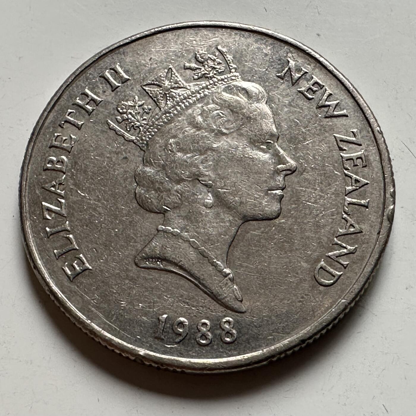 🌹外币初藏🌹🐯2026年第24场  每周二四六晚8️⃣点 接代拍 新西兰1988年50分