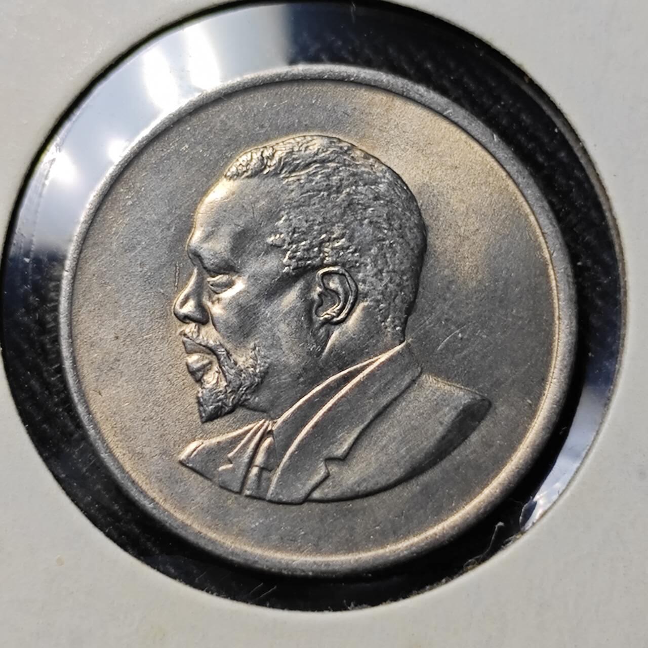 KK钱币收藏小铺   套币 批量/好品散币专场 2月预留时间 周末发货   1968肯尼亚50分 开国头像开字版