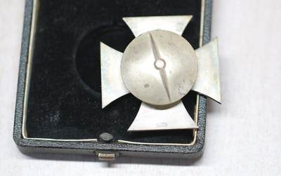 大猫徽章拍卖 第289期 一战1914一级铁十字勋章 圆盘版 配LDO原盒 品相状态很好