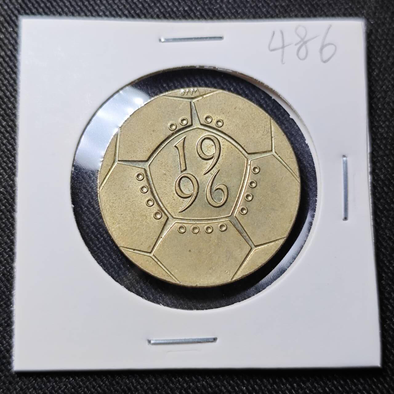 KK钱币收藏小铺   套币 批量/好品散币专场 2月预留时间 周末发货  1996英国2镑纪念币