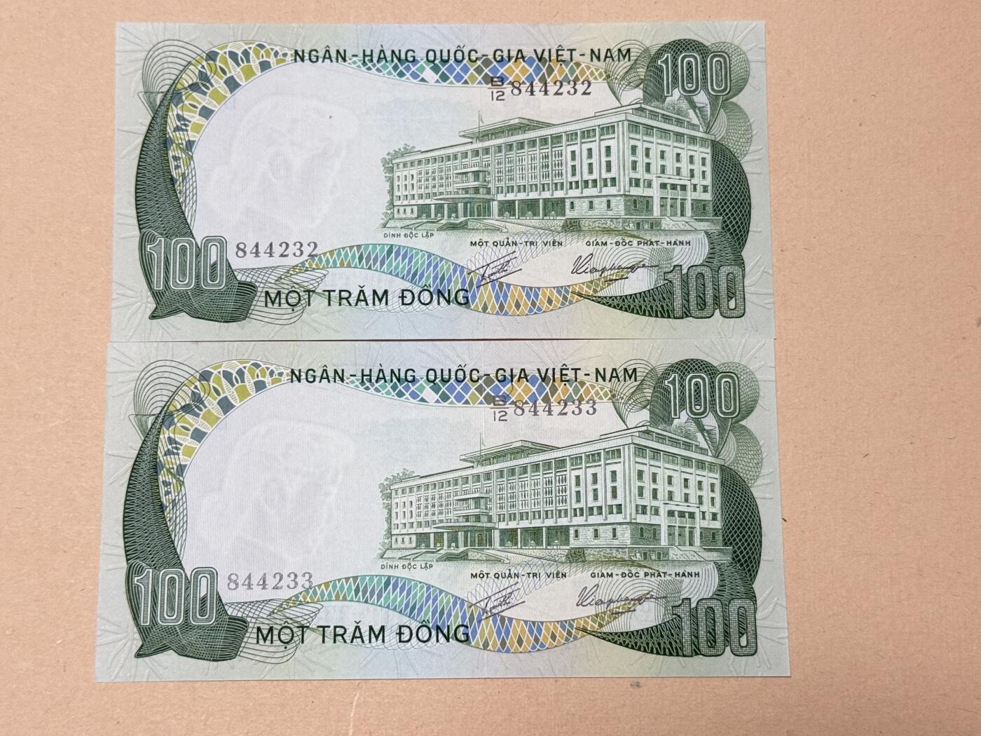 韵星假日钱币拍卖第2期 -- Rimey Holidays Coins & Banknotes Auction 2 南越1972动物票 100盾2张 水牛 全新未流通