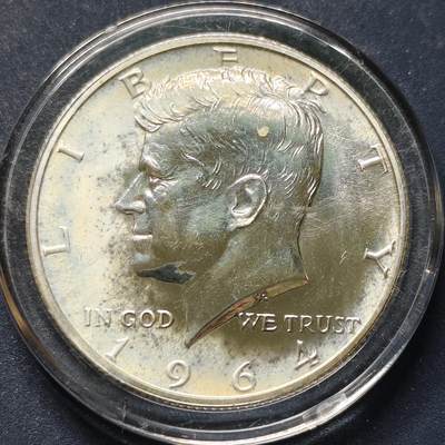 【全场包邮】纯粹捡漏拍508场 - 美国1964年肯尼迪50分独年份高银版银币【31毫米12.5克90%】