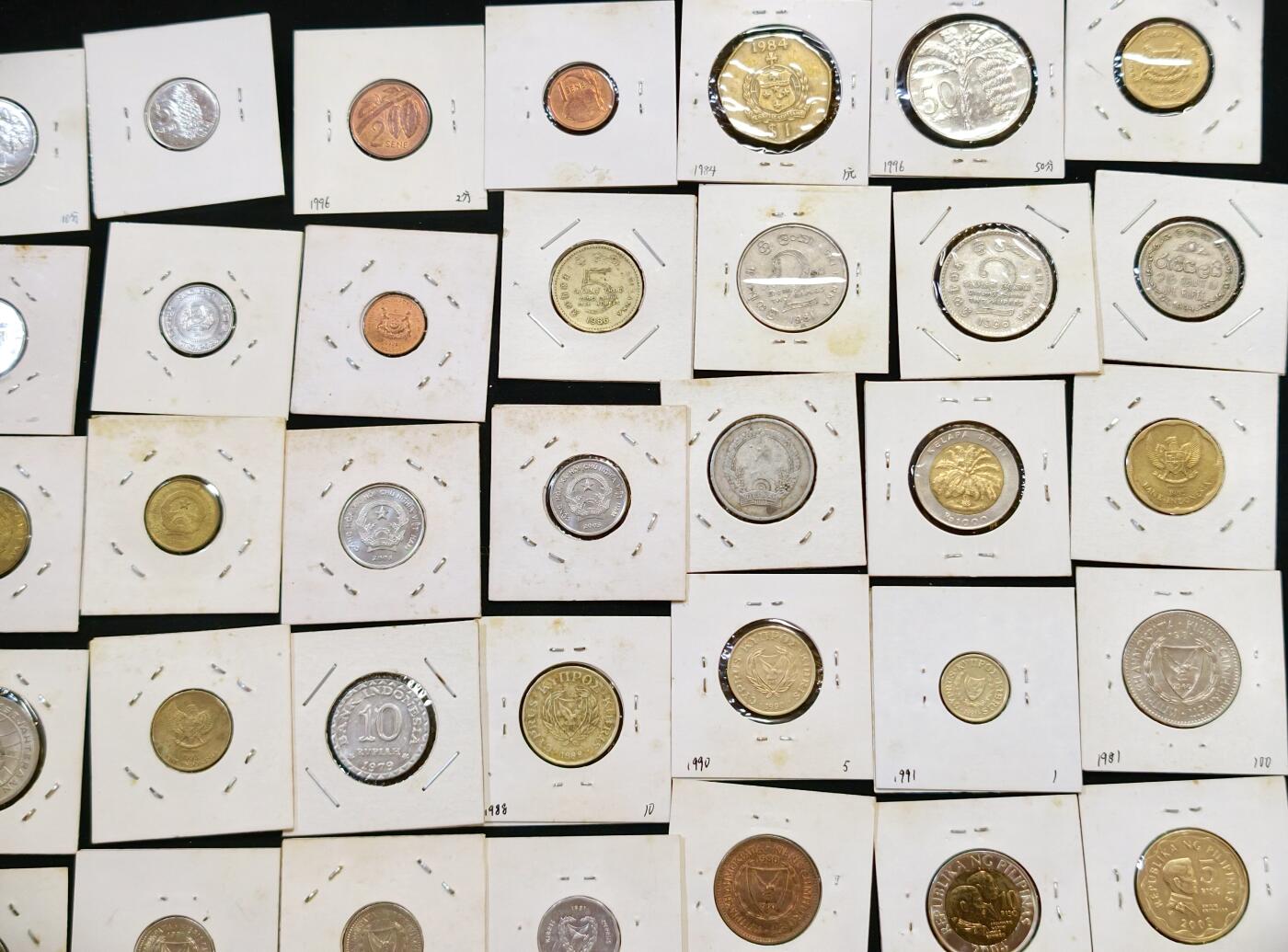 甄臻铺-世界币章拍卖（第53期），甄品场拍品征集中，送拍享返佣金等优惠多多 亚洲、大洋洲7个国家49枚硬币，印尼6枚，越南6枚，斯里兰卡4枚，新加坡5枚，菲律宾11枚，塞浦路斯10枚