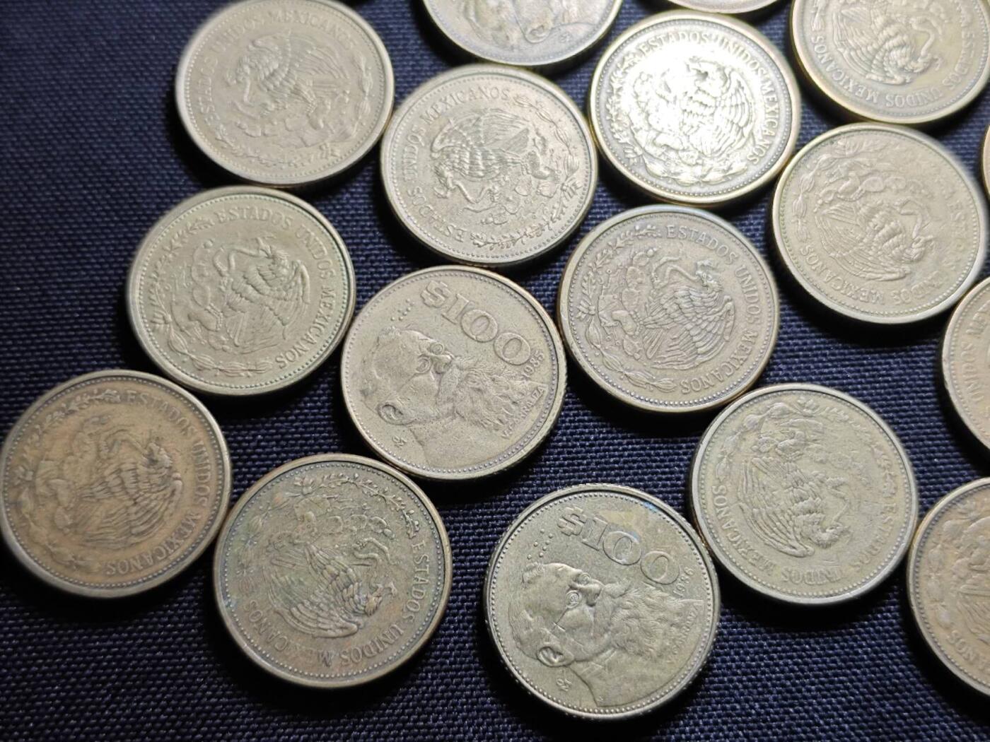 KK钱币收藏小铺   套币 批量/好品散币专场 2月预留时间 周末发货  墨西哥100比索铜币一组32枚