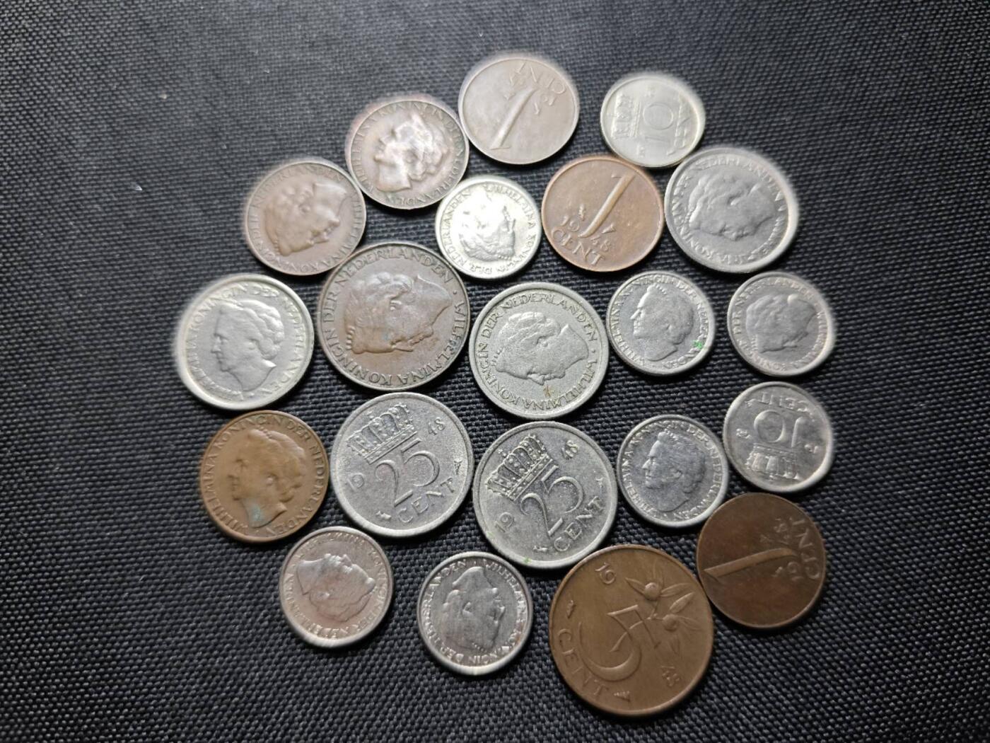 KK钱币收藏小铺   套币 批量/好品散币专场 2月预留时间 周末发货  荷兰威廉明娜女王头像散币一组21枚