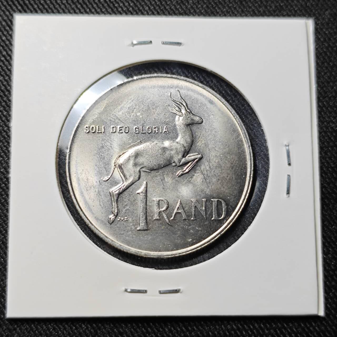 KK钱币收藏小铺   套币 批量/好品散币专场 2月预留时间 周末发货  1984南非1兰特 好品