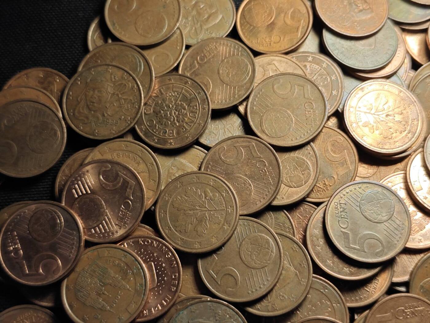 KK钱币收藏小铺   套币 批量/好品散币专场 2月预留时间 周末发货  各国5欧分一组695枚 面值34.75欧元