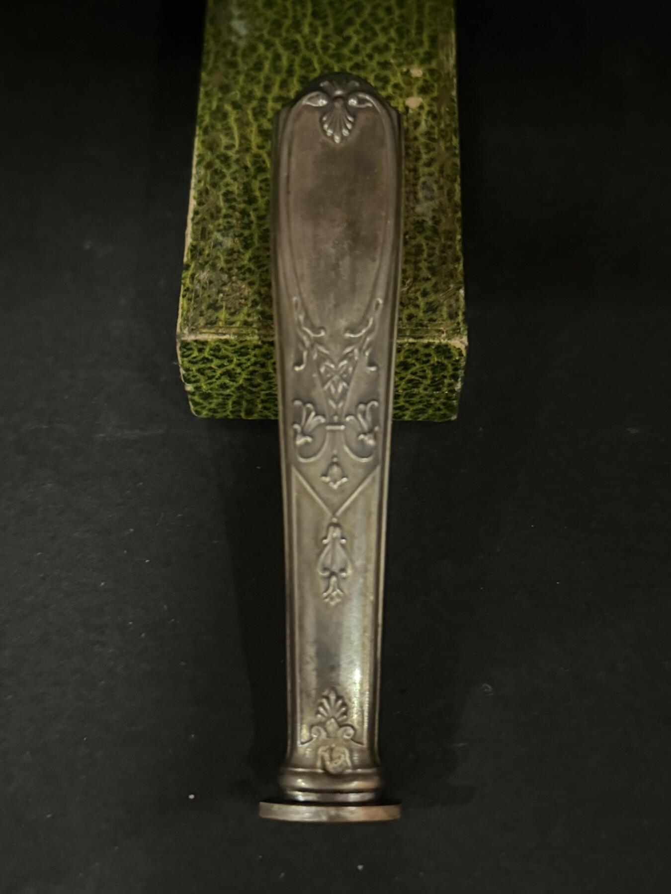 海外回流精品专场（五） 法国回流9世纪纯银火漆银章（长9.2cm，22.4g，带原盒）