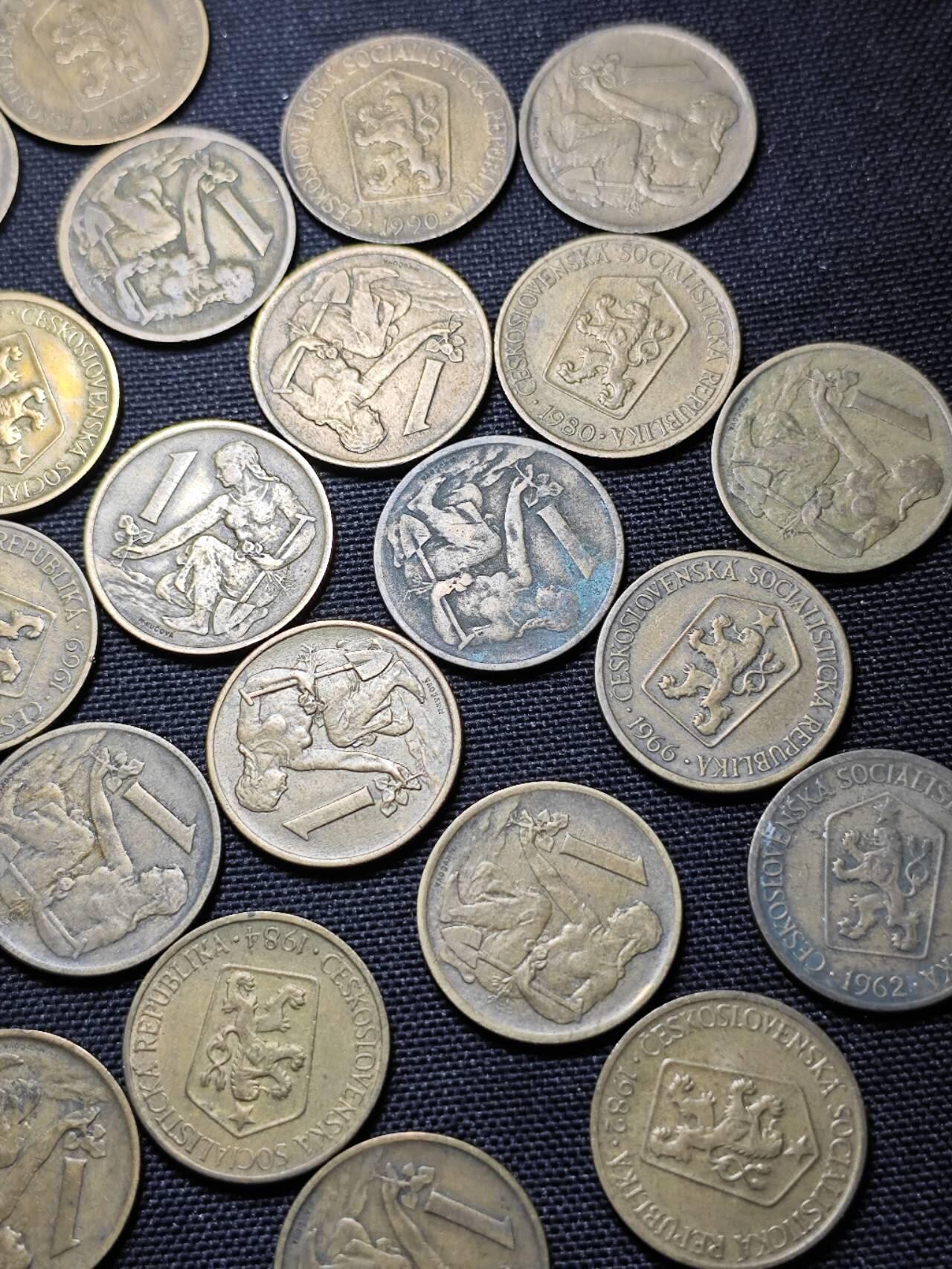 KK钱币收藏小铺   套币 批量/好品散币专场 2月预留时间 周末发货  捷克斯洛伐克1克朗铜币26枚一组