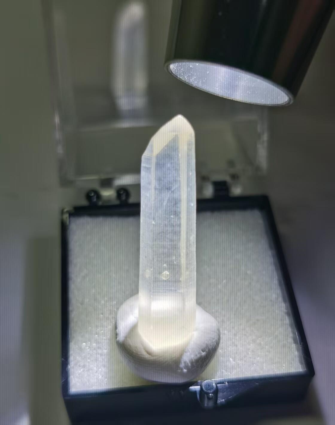 七河·世界世界币章杂件小拍（总第40期） 藏家出品 X752（2）巴基斯坦带蓝针效应黄水晶原石矿标（盒子矿） 本件拍品由合作藏家邮寄