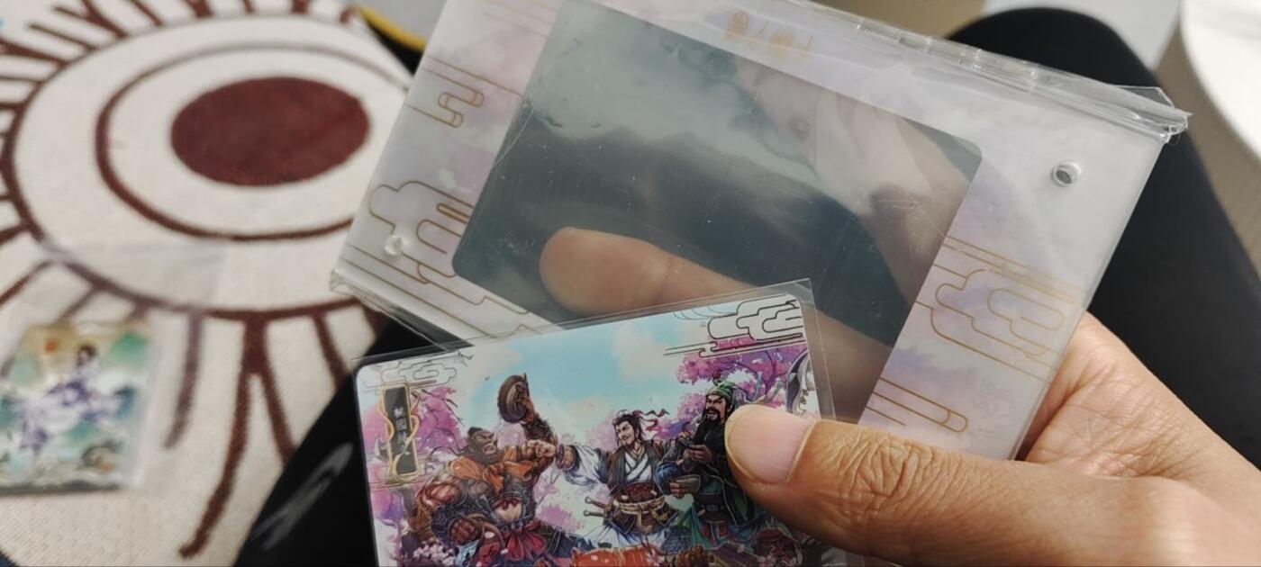 秋原瞳的小店第三十七期（春，荷尔蒙的气息扑鼻而来的季节）