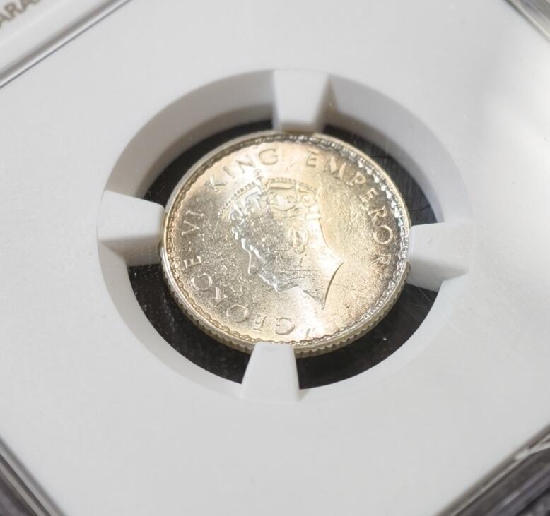 甄臻铺-世界币章拍卖（第53期），甄品场拍品征集中，送拍享返佣金等优惠多多