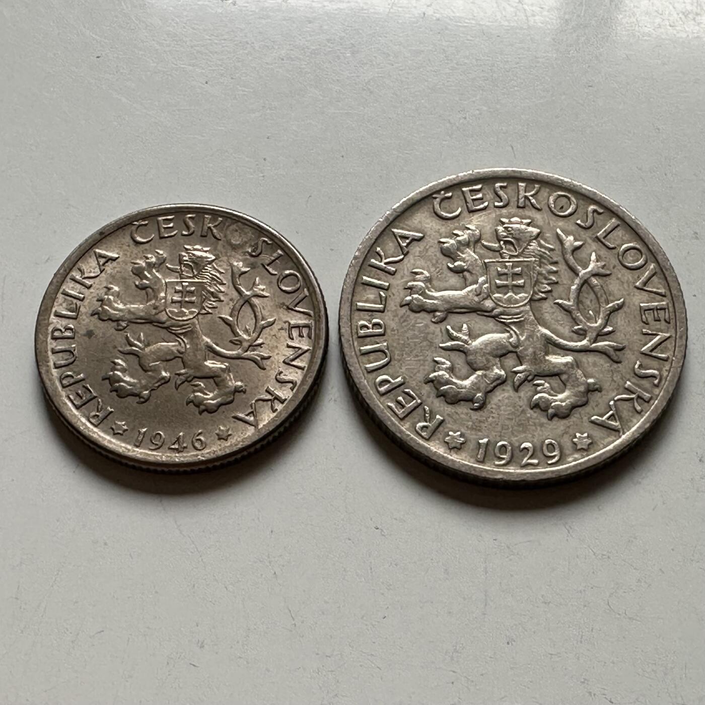 🌹外币初藏🌹🐯2026年第24场  每周二四六晚8️⃣点 接代拍 捷克斯洛伐克 1929/1946年 1克朗铜镍币 大小版一对 