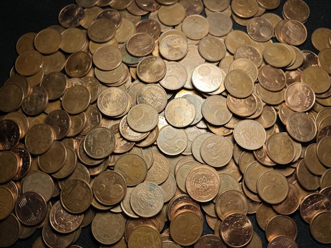 KK钱币收藏小铺   套币 批量/好品散币专场 2月预留时间 周末发货  各国5欧分一组695枚 面值34.75欧元