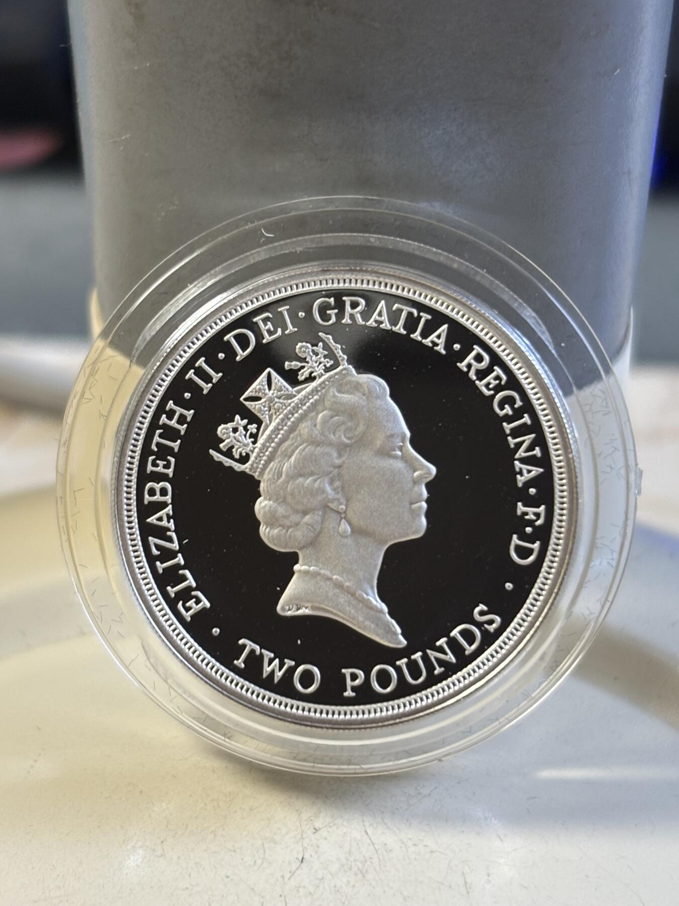第192期拍卖 英国1995年二战胜利50周年2镑精制加厚纪念银币，925银，发行10000枚，31.96克