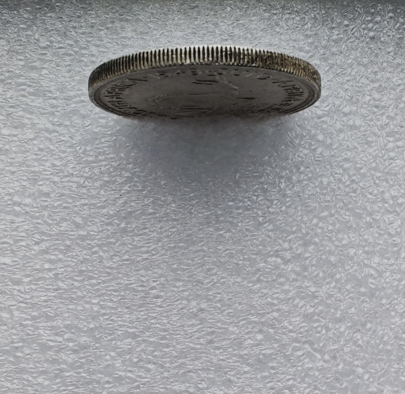 瓶子🏺第231期拍卖会  南非1948年乔治六世5先令（5 Shillings）银币  80%银