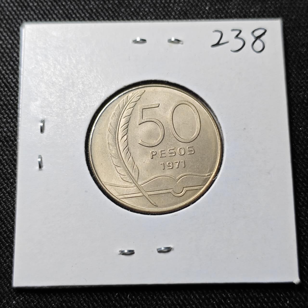 KK钱币收藏小铺   套币 批量/好品散币专场 2月预留时间 周末发货  1971乌拉圭50比索纪念币 好品