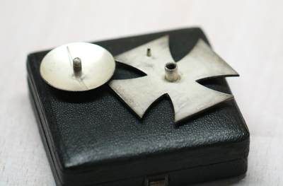 大猫徽章拍卖 第289期 一战1914一级铁十字勋章 圆盘版 配LDO原盒 品相状态很好