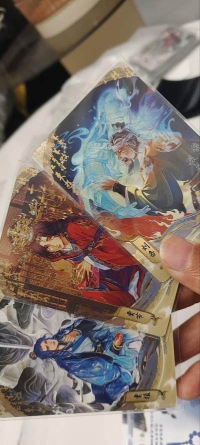 秋原瞳的小店第三十七期（春，荷尔蒙的气息扑鼻而来的季节） 卡游三国流芳传韵一组3张