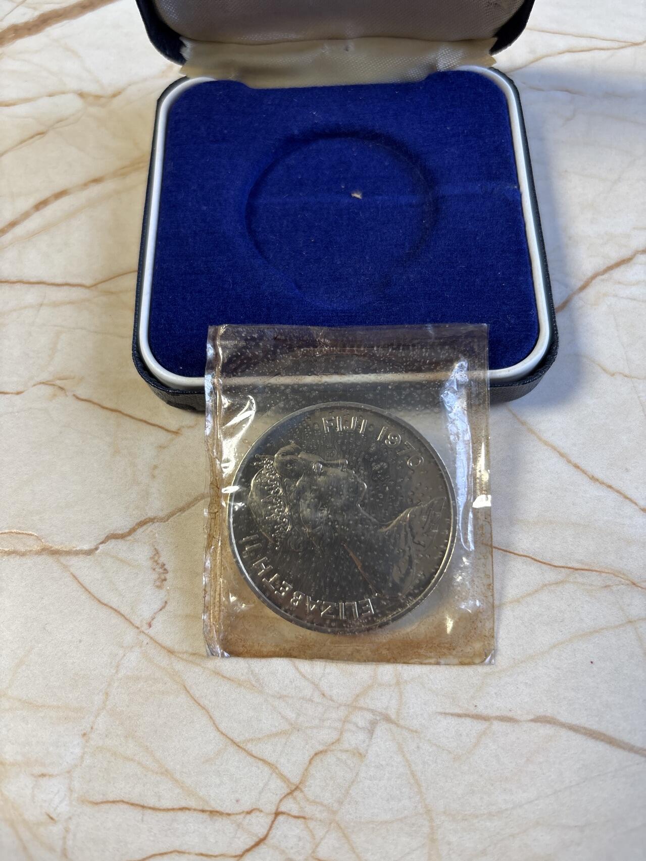 第192期拍卖 斐济1970年女王头像精制纪念币带盒