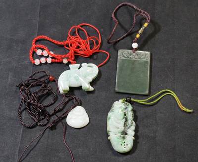 甄臻铺-世界币章拍卖（第53期），甄品场拍品征集中，送拍享返佣金等优惠多多 - 翡翠挂件、把件4个