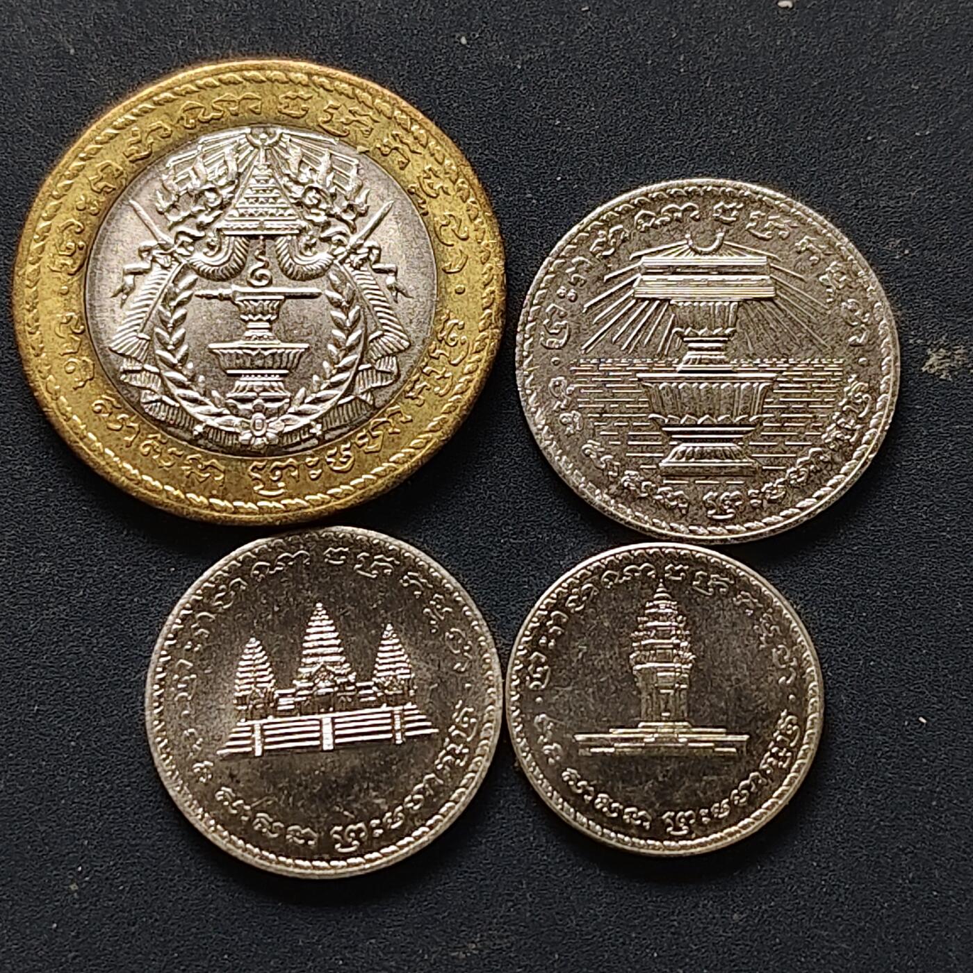 【全场包邮】纯粹捡漏拍508场 柬埔寨1994年4枚套币