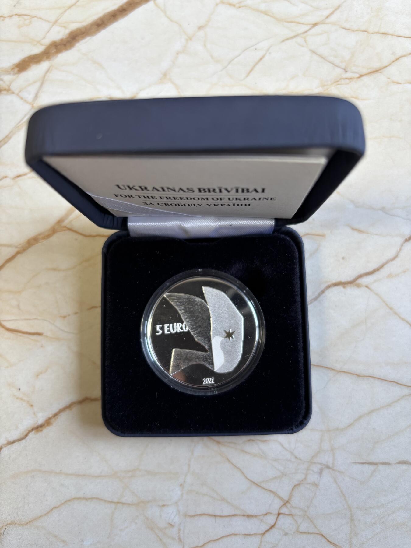 第192期拍卖 拉脱维亚2022年为了自由精制纪念银币，999银，22克，发行8000枚