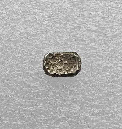 瓶子🏺第231期拍卖会 - 公元前5-前3世纪犍陀罗六臂金刚杵图案打制银币