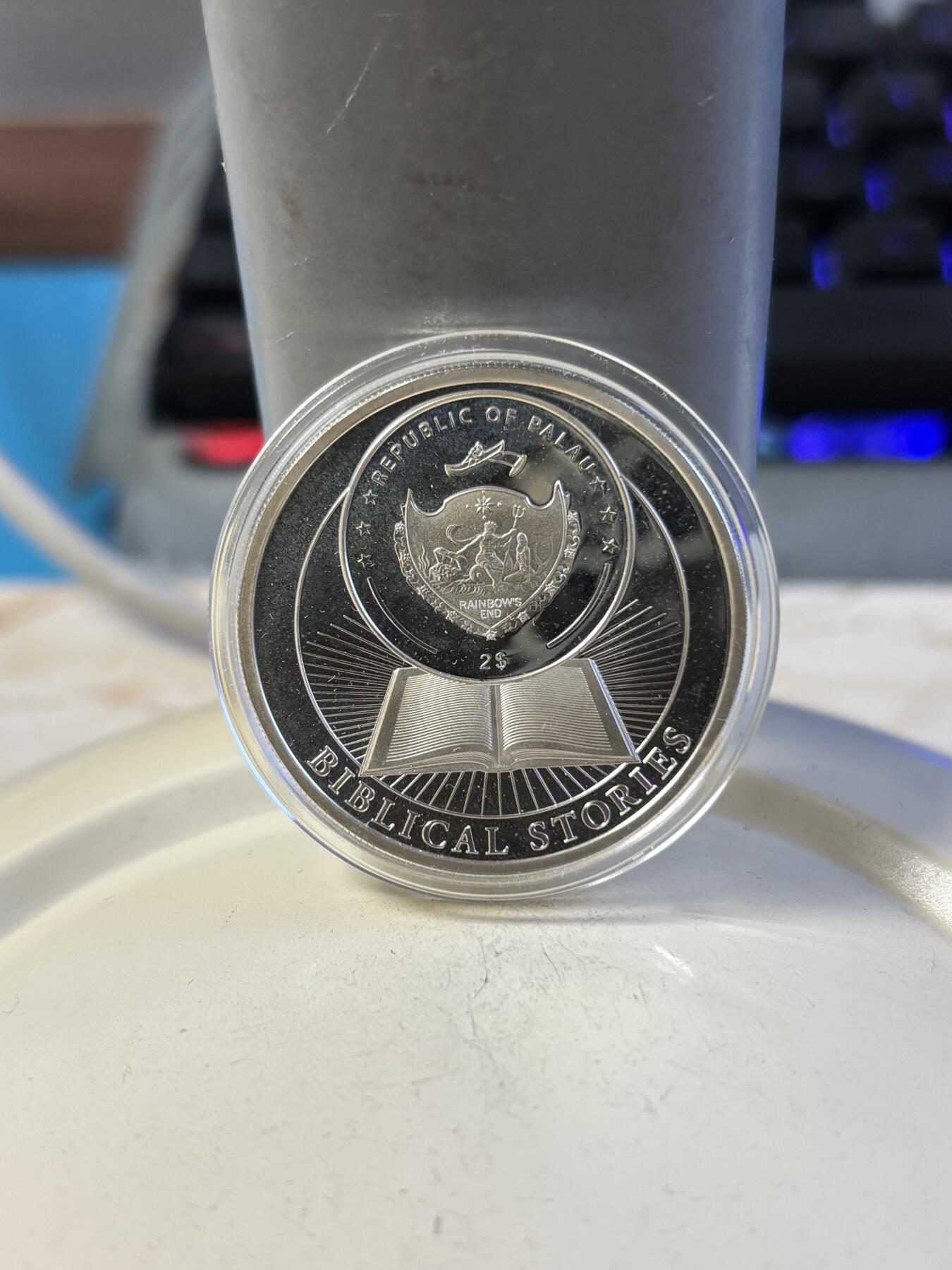 第192期拍卖 帕劳2012年故事系列诞生半盎司彩色纪念银币，925银，发行1000枚，有氧化