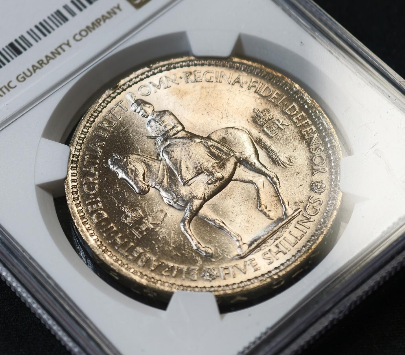 甄臻铺-世界币章拍卖（第53期），甄品场拍品征集中，送拍享返佣金等优惠多多 NGC-MS64 英国1953年加冕克朗银币 原光状态 历史纪念意义浓厚